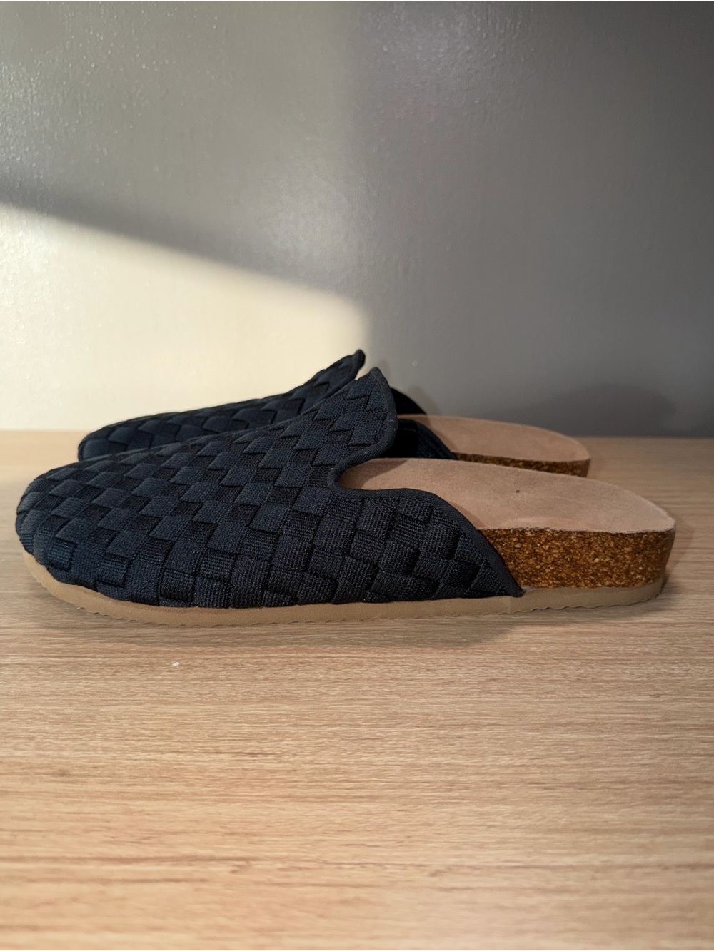 American Eagle Slip On Clogs - Picture 2 of 4